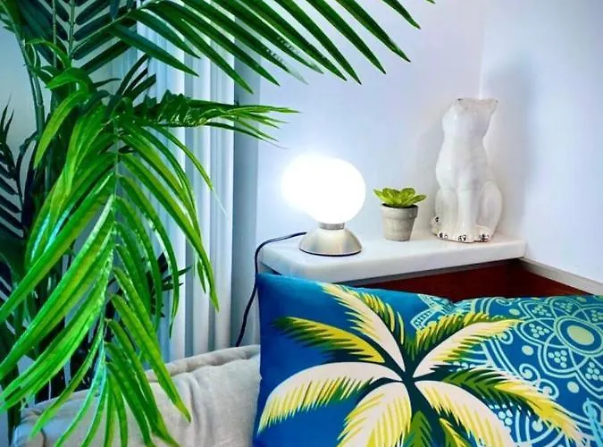 Le Rocamare -superb-atypical Sea View-a.c-wifi شقة