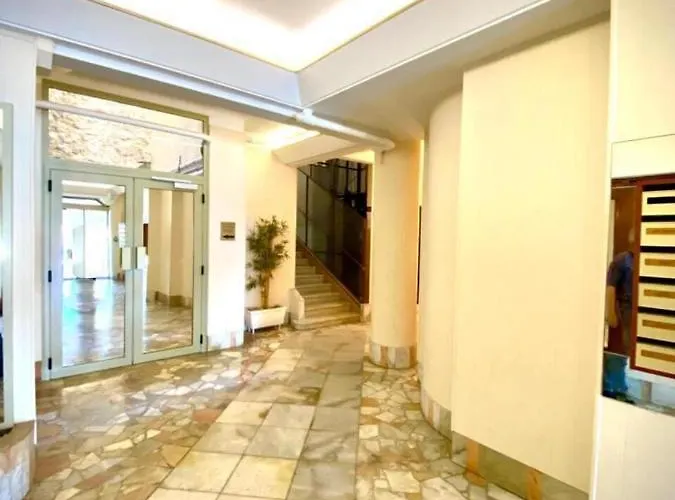 Le Rocamare -superb-atypical Sea View-a.c-wifi شقة